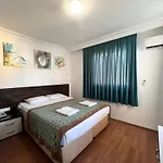 Gurses Life Aparthotel 4*
