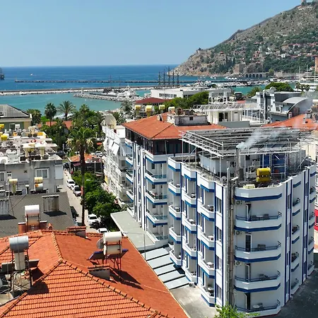 Gurses Life Aparthotel 4*