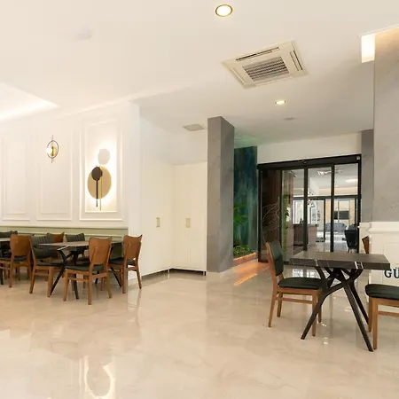 Gurses Life 公寓式酒店 4*