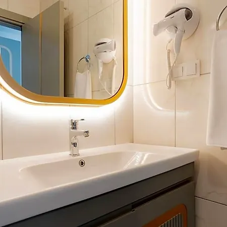 Apart-hotel Gurses Life 4*